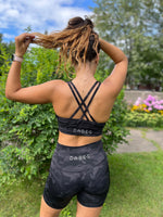 Load image into Gallery viewer, Dynamic Sports Bra - Camo
