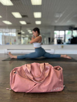 Load image into Gallery viewer, The Essential Duffle Bag - Peach
